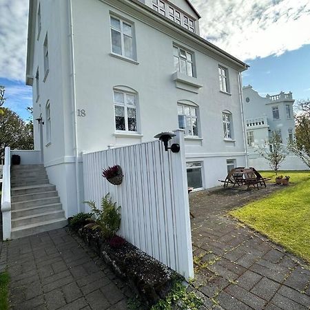 Beautiful 2 Bedroom Apartment Downtown Reykjavík Exterior foto